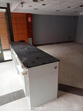 ¡SE ALQUILA LOCAL COMERCIAL EN EL ZAIDIN JUNTO AL DANI 220 M2 - GRANADA