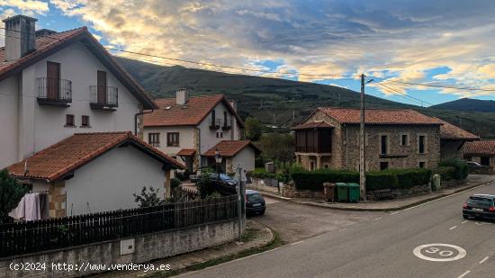 CASA ADOSADA EN BARRIO LA SERNA  ARENAS DE IGUÑA PRECIO NEGOCIABLE - CANTABRIA