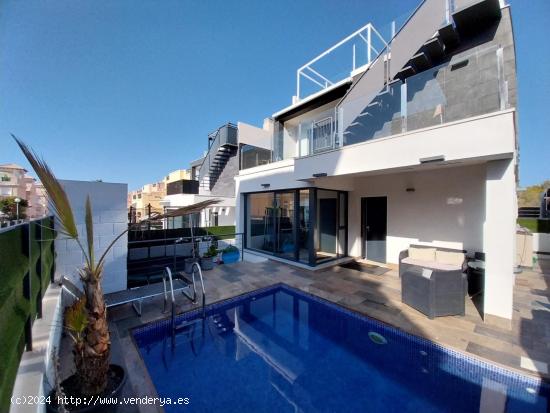 Villa de lujo en Orihuela Costa, Villamartín - ALICANTE