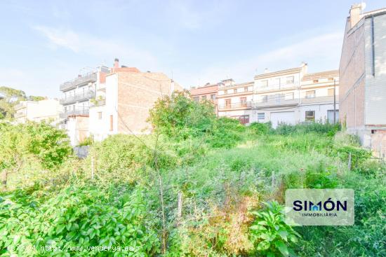 Fantástica parcela para construïr una casa con sotano, jardín, dos pisos con terraza y buahrdilla