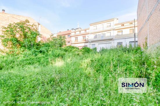 Fantástica parcela para construïr una casa con sotano, jardín, dos pisos con terraza y buahrdilla