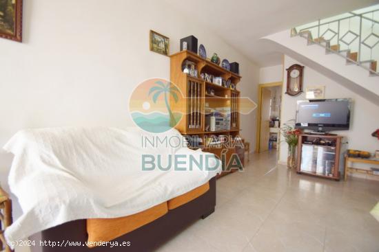 DUPLEX RECIENTEMENTE REFORMADO EN ESQUINA EN LA ISLA en venta - MURCIA