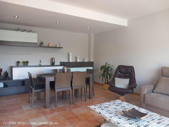  Triplex en venta en Les Cabanyes - BARCELONA 