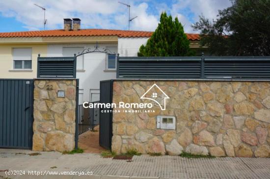 CHALET PAREADO EN PLANTA BAJA CON PARCELA DE 657 M2 EN URB. LOS ALMENDRO - SALAMANCA