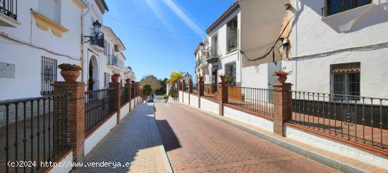 Preciosa casa de pueblo con espacio exterior en Maro - MALAGA