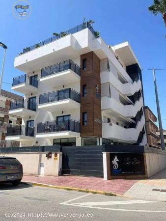 SE VENDE EDIFICIO DE APARTAMENTOS EN LA CALLE HELLÍN - SANTA POLA - ALICANTE