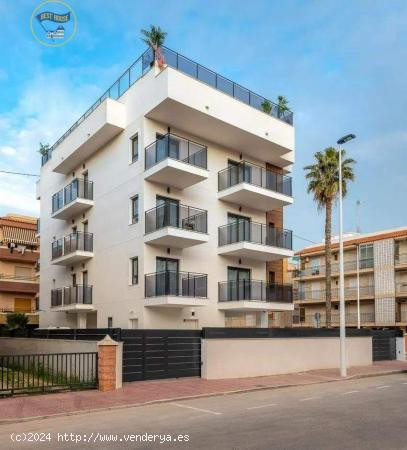 SE VENDE EDIFICIO DE APARTAMENTOS EN LA CALLE HELLÍN - SANTA POLA - ALICANTE