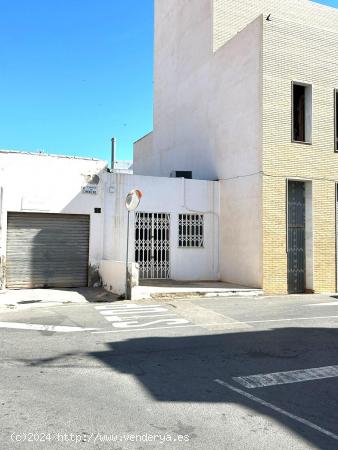  LOCAL COMERCIAL EN EL ALQUIAN - ALMERIA 