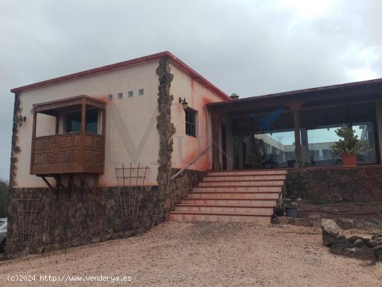 Majestuosa villa con vistas espectaculares - LAS PALMAS