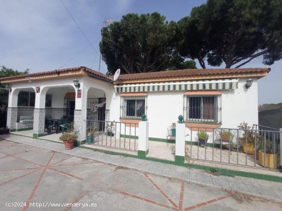 VENTA DE CHALET EN LA RANA VERDE - CADIZ