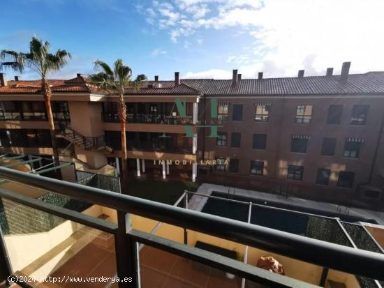 Bonita vivienda en Montesol con piscina comunitaria!!! - CACERES