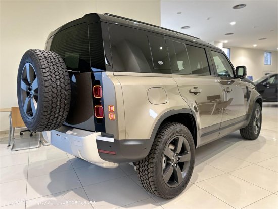 Se Vende LAND ROVER Defender 3.0D I6 250 SE 110 Auto 4WD MHEV