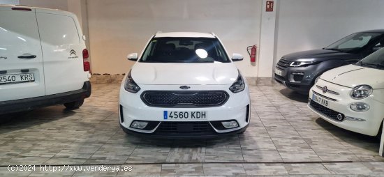 Kia Niro KIA NIRO 1.6 GDI HIDRIDO EMOTION  FULL EQUIPE DE VERDAD NAVEGADOR GPS-APPLE CARPLAY -ANDROI