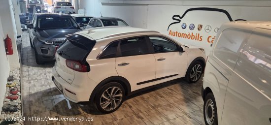 Kia Niro KIA NIRO 1.6 GDI HIDRIDO EMOTION  FULL EQUIPE DE VERDAD NAVEGADOR GPS-APPLE CARPLAY -ANDROI