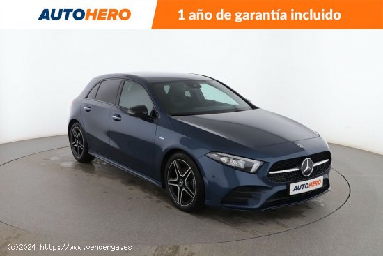 Mercedes Clase A 200 d AMG Line - 