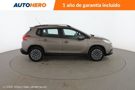 Peugeot 2008 1.2 VTi Active - 