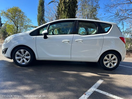 Opel Meriva 1.3 CDTI 95cv - Les Franqueses