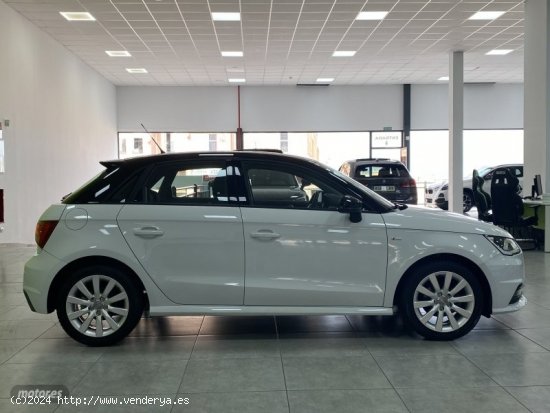 Audi A1 Sportback Adrenalin  1.0 TFSI 77kW (95CV) de 2018 con 45.000 Km por 16.300 EUR. en Malaga