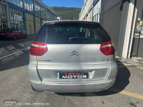 Citroen C4 1.6HDI de 2007 con 221.000 Km por 5.250 EUR. en Navarra