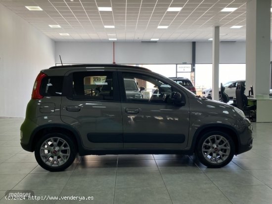 Fiat Panda City Life 1.0 Hybrid 51kW (70cv) de 2022 con 40.000 Km por 12.300 EUR. en Malaga