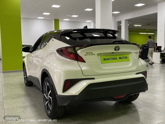 Toyota C-HR 1.8 125H Advance de 2021 con 28.000 Km por 25.300 EUR. en Malaga