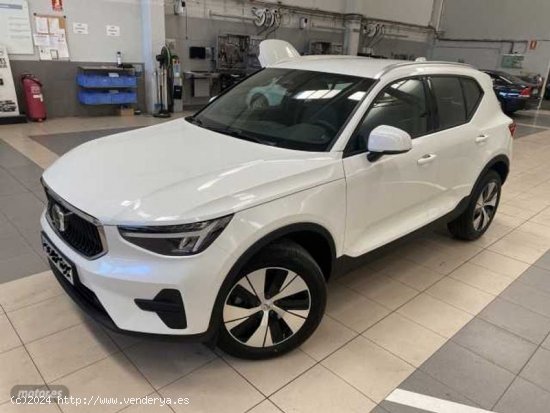 Volvo XC40 XC40 Core, B3 Mild hybrid, Gasolina de 2024 con 9 Km por 36.900 EUR. en Navarra