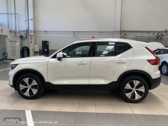 Volvo XC40 XC40 Core, B3 Mild hybrid, Gasolina de 2024 con 9 Km por 36.900 EUR. en Navarra