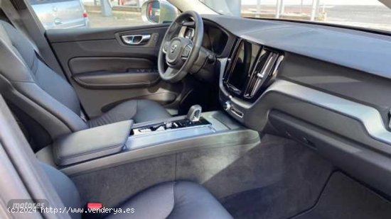 Volvo XC 60 2.0 B4 D CORE AUTO 5P de 2023 con 25.047 Km por 44.900 EUR. en Murcia