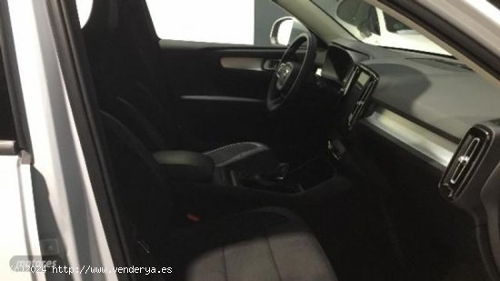 Volvo XC40 XC40 T3 BUSINESS PLUS AUT de 2020 con 61.000 Km por 28.200 EUR. en Cantabria