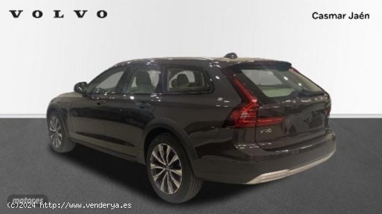 Volvo V 90 V90 Cross Country Core, B4 (diesel) AWD, Diesel de 2022 con 30.000 Km por 51.900 EUR. en 