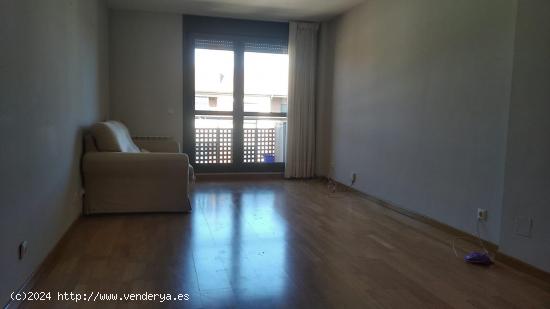  PISO EN VENTA ZONA VISTALEGRE, 3 DORMITORIOS, 2 BAÑOS, GARAJE Y TRASTERO - ZAMORA 