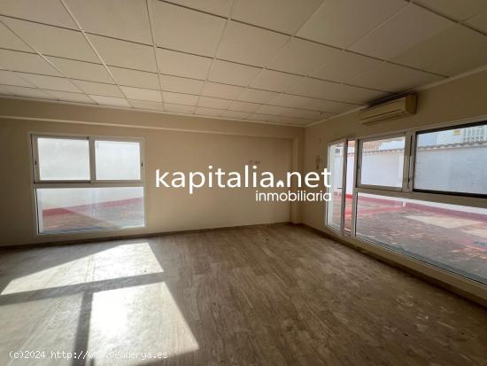 ENTRESUELO COMERCIAL A LA VENTA CENTRICO XATIVA - VALENCIA