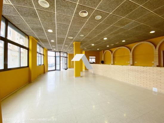  Local comercial junto al Ayuntamiento - ALICANTE 