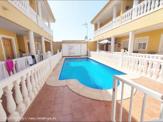 Venta de bungalow en Daya Nueva con piscina comunitaria - ALICANTE