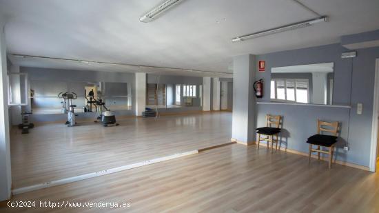 Entresuelo ideal para negocio gimnasio o cualquier otro  tipo de negocio - ALICANTE