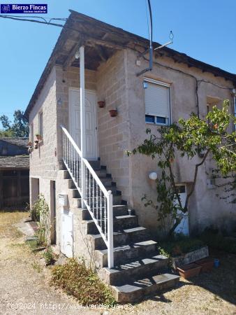 SE VENDE CASA EN CARUCEDO - LEON