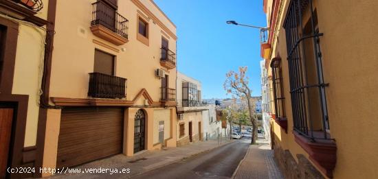  Local en zona calle Ancha, muy comercial - CADIZ 