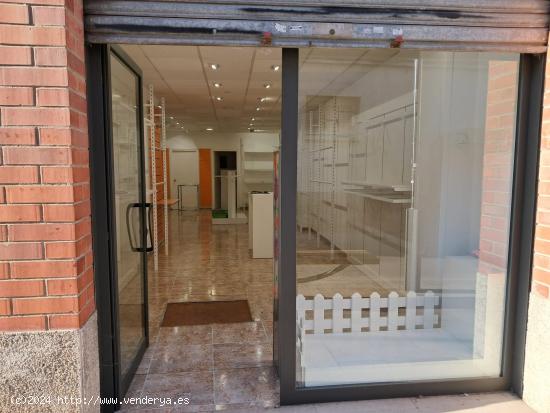 Local comercial al centre de Vilanova del camí - BARCELONA