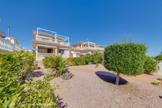  Chalet en Los Dolses Villamartin - ALICANTE 