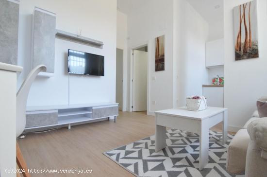 Urbis te ofrece un apartamento en alquiler en zona Vidal, Salamanca. - SALAMANCA