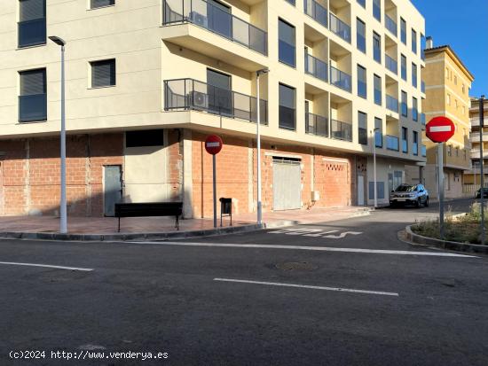 LOCAL COMERCIAL EN PLANTA BAJA DE EDIFICIO DE OBRA NUEVA - CASTELLON