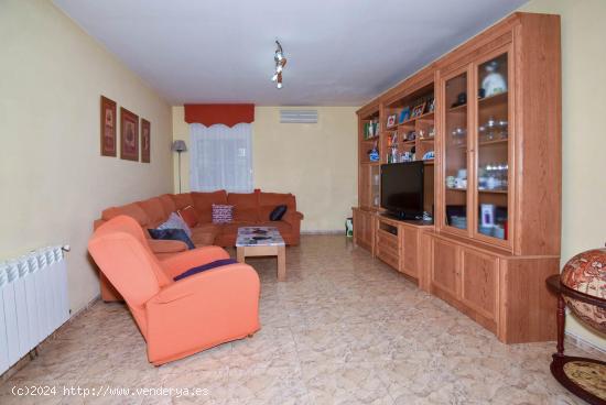 ¡¡OPORTUNIDAD!! TERRENO CON DOS CASAS EN YELES - TOLEDO