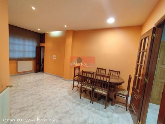 SE VENDE PISO LUMINOSO EN BECERREA - LUGO