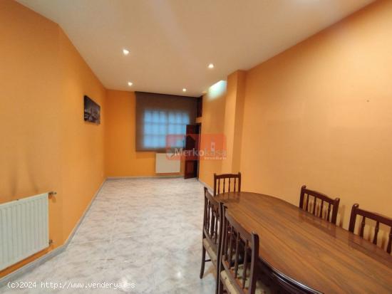 SE VENDE PISO LUMINOSO EN BECERREA - LUGO