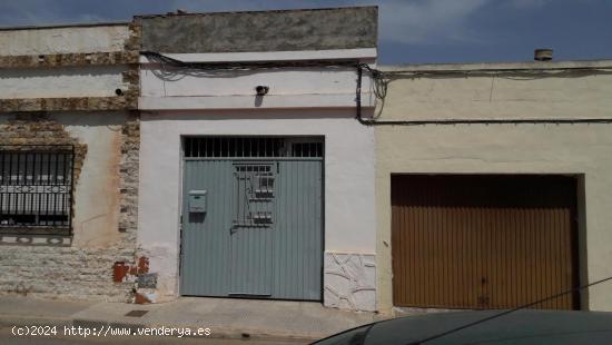 ADOSADO en Pozo Estrecho - MURCIA