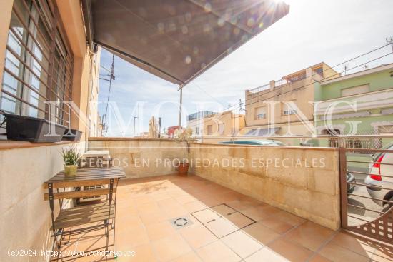 Casa con vistas al mar en Vista Alegre - BARCELONA