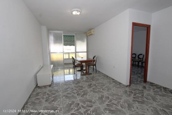 PISO DE 3 DORMITORIOS EN ZONA VIALIA - MALAGA