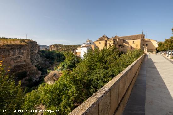 Espectacular casa con vistas al Tajo de Alhama de Granada - GRANADA