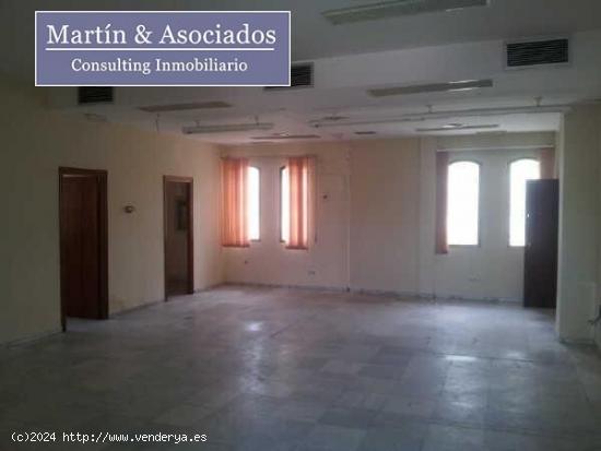 Se Vende en Villanueva del Rio y Minas - SEVILLA