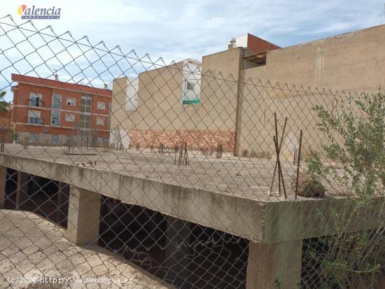 Obra parada c/ Sant Miquel, Vilamarxant - VALENCIA